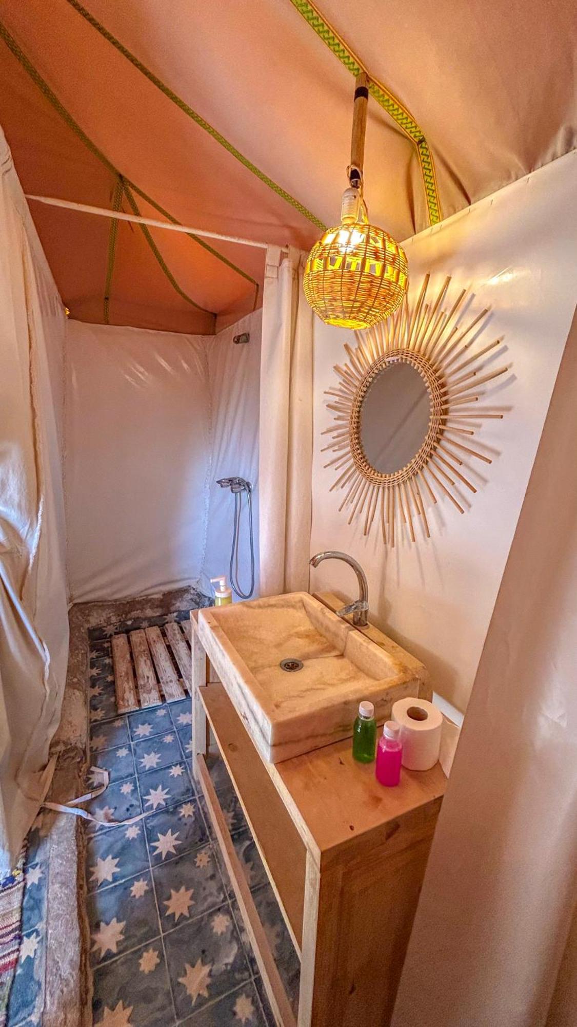 Jardin Kotori Luxury Camp Hotel เมอร์ซูกา ภายนอก รูปภาพ